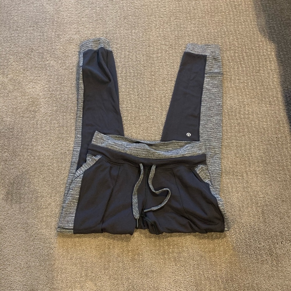 Ladies Lululemon joggers